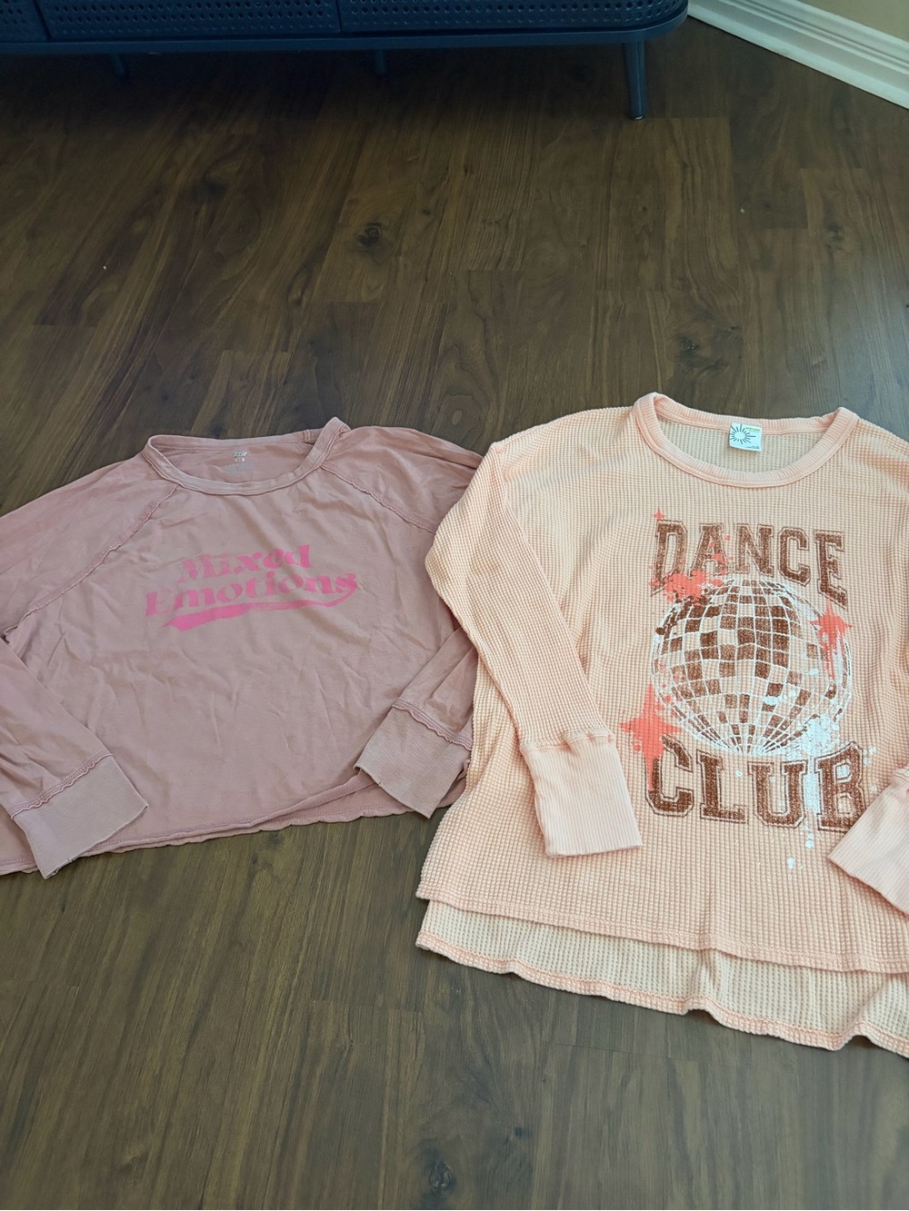 aerie Pink & Peach Long-Sleeve Graphic Tops - Set of 2
